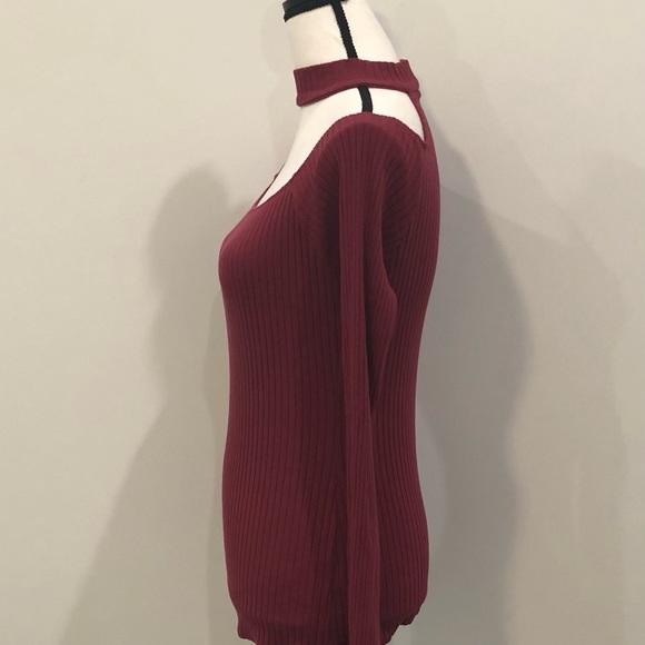 Harlowe & Graham Choker Top - Picture 3 of 4